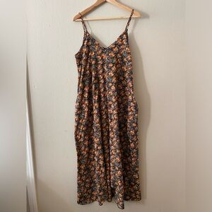 Cute slip dress for fall! 🎃🍁🖤